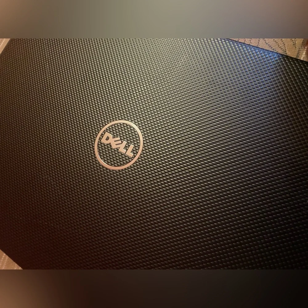 dell laptop 1TB